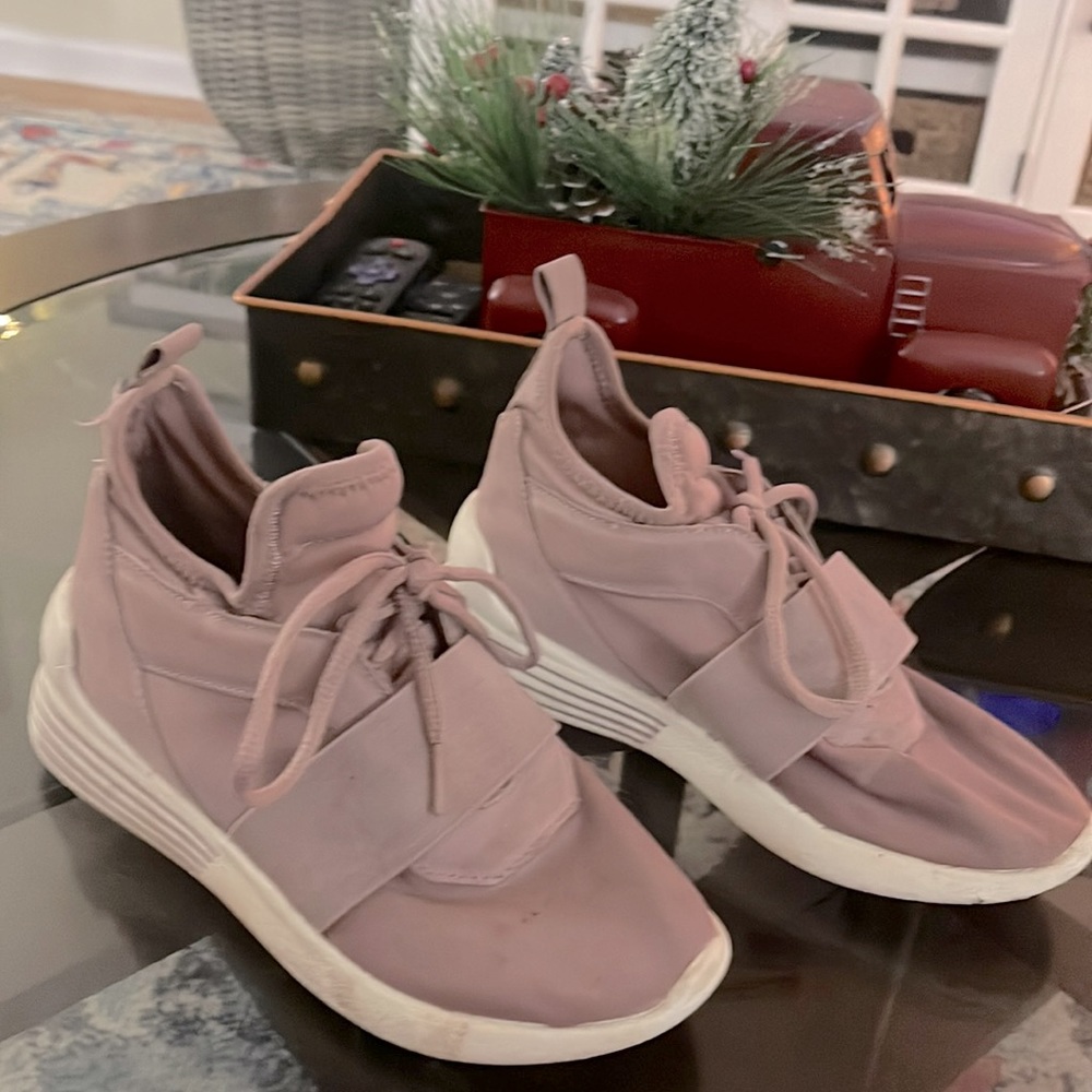 Kendall & Kylie Sneakers